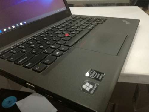 *Incredible Ultrabook!*LENOVO THINKPAD X240*i5-4300u*4GLTE*2XBATTERIES*8GB RAM*500GB